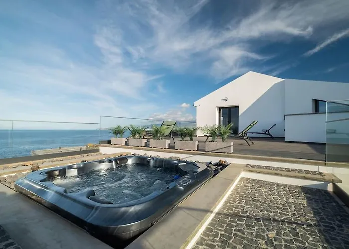Casa Da Suta - Jacuzzi With Ocean View Ferienhaus